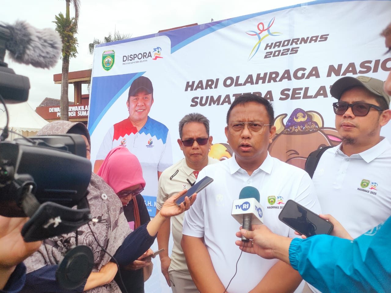 Kadispora Sumsel Rudy Irawan berucap dalam waktu dekat akan memberikan bonus kepada peraih medali di Peparnas