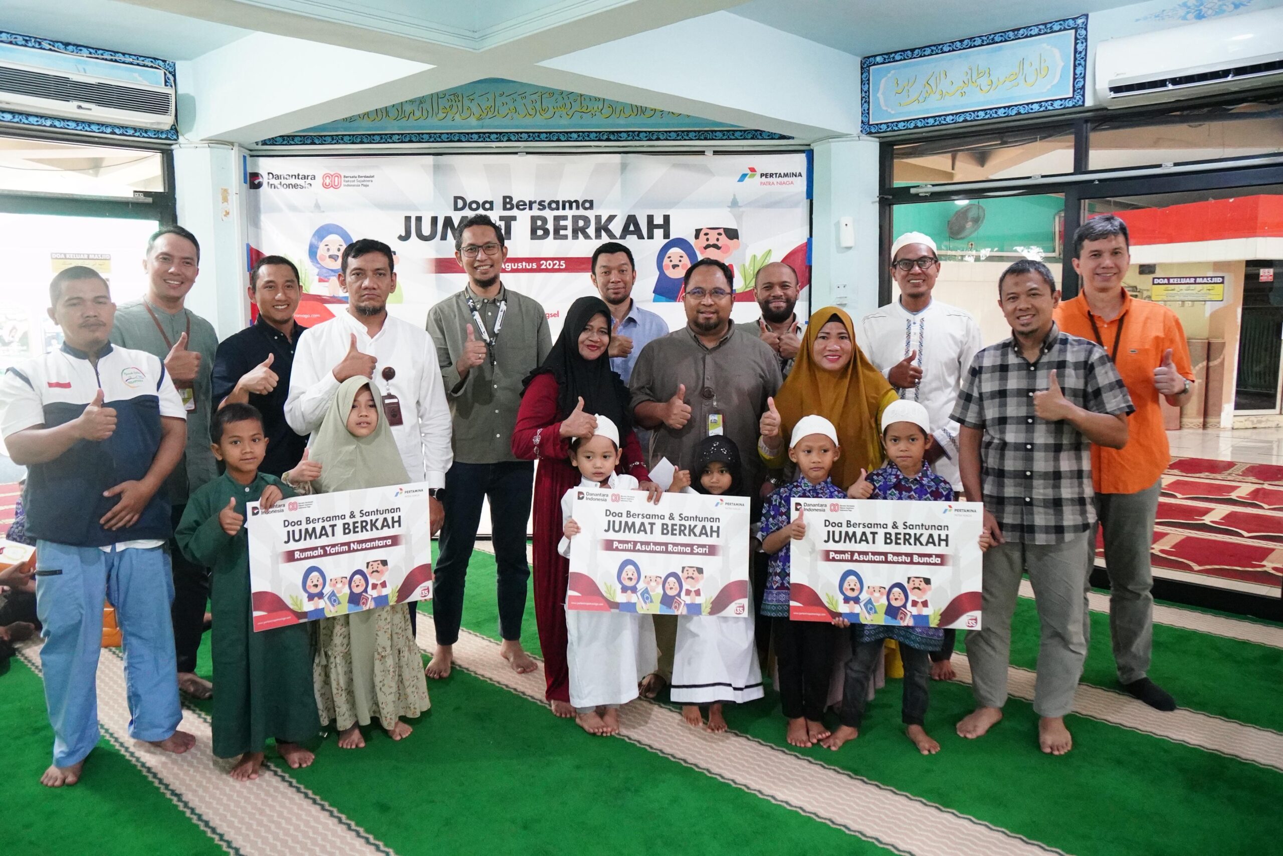 Pertamina Patra Niaga Regional Sumatera Bagian Selatan melaksanakan doa dan santunan ke anak yatim di Palembang (Dok. Humas Pertamina Patra Niaga Regional Sumatera Bagian Selatan / Seputarsumatera.com)