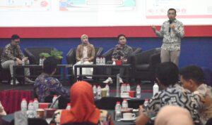 VP Human Capital PT Pertamina Drilling Services Indonesia (Pertamina Drilling) Abimanyu Suryadi, hadir sebagai salah satu narasumber utama di Indonesia Career Center Network (ICCN) Universitas Telkom Bandung. (Dok. Humas Pertamina Drilling / Seputarsumatera.com)