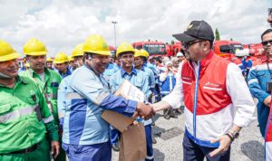 Pertamina Patra Niaga Kerahkan AMT Salurkan Pasokan BBM di Wilayah Banjir dan Longsor Sumatra (Dok. Humas Pertamina Patra Niaga / Seputarsumatera.com)