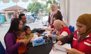 Pertamina siapkan posko layanan kesehatan pasca banjir di depan Fuel Terminal Medan Labuhan (Dok. Humas Pertamina / Seputarsuimatera.com)