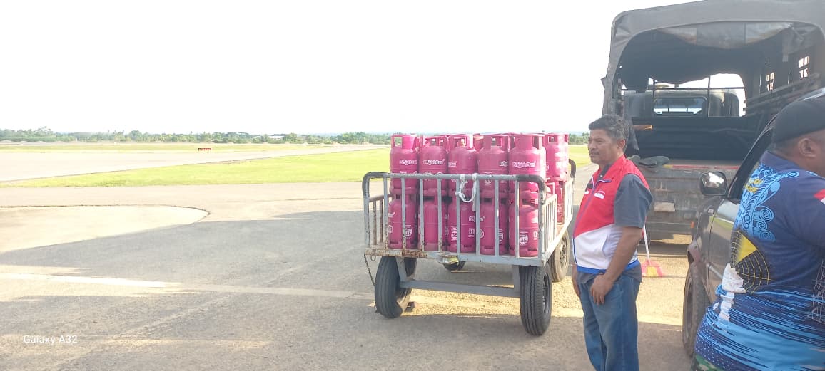 Pertamina mengirim BBM dan LPG via udara ke Bener Meriah Aceh (Dok. Humas Pertamina / Seputarsumatera.com)