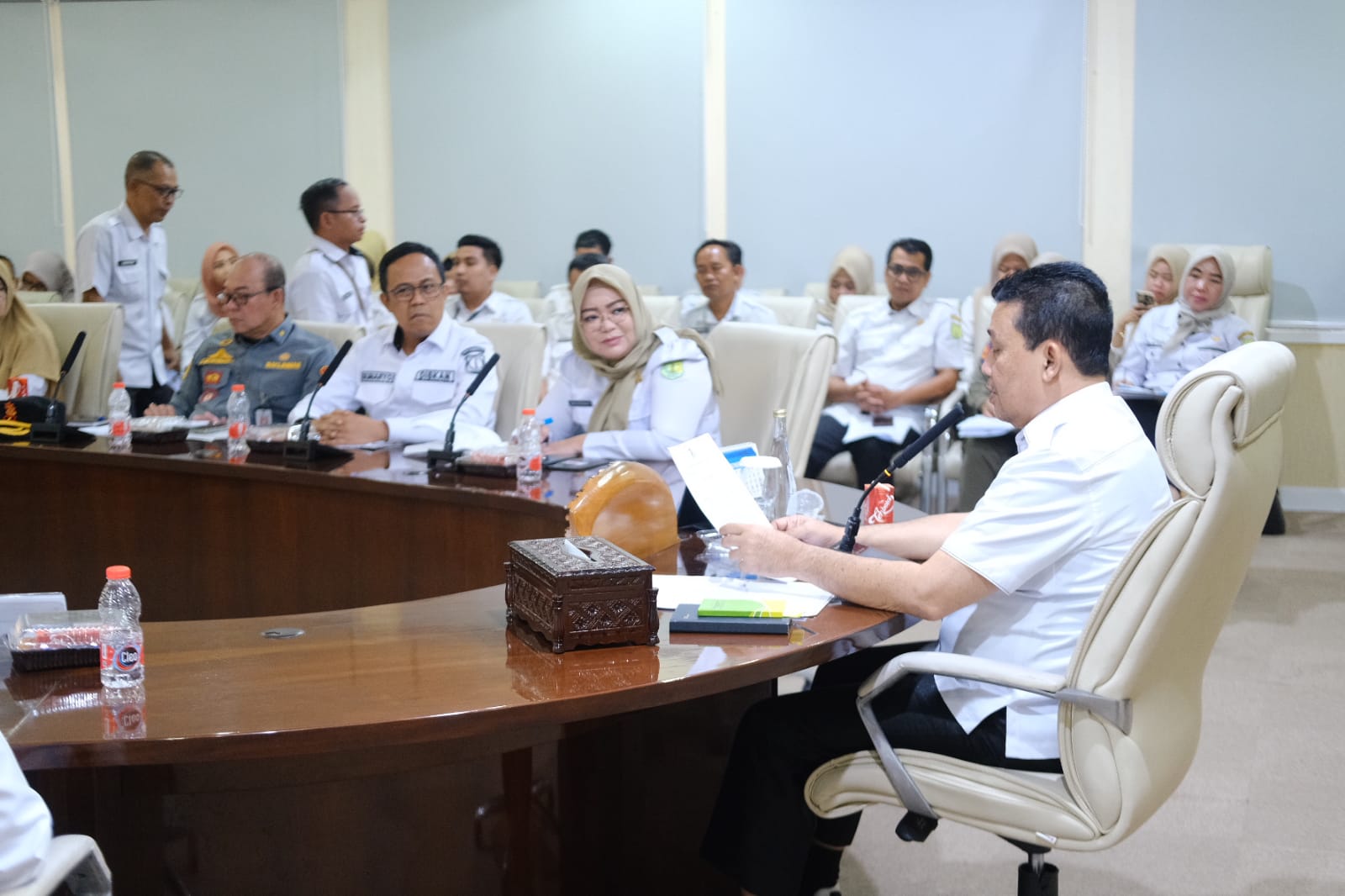 Pj Sekda Muba Drs Syafaruddin memimpin Rapat Pembahasan terkait Tenaga Outsourcing di Lingkungan Pemerintah Kabupaten Musi Banyuasin Tahun Anggaran 2026, (Dok. Humas Kominfo Musi Banyuasin / Seputarsumatera.com)