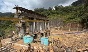 PLTA Sipansihaporas Cegah Banjir Kayu saat Bencana Sumatra (Dok. Humas PLN / Seputarsumatera.com)