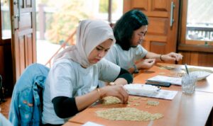Pertamina Patra Niaga Regional Sumbagsel Perkuat UMKM Benawa Coffee dalam Menjaga Standar Kualitas Specialty Coffee Sumsel (Dok. Humas Pertamina Patra Niaga / Seputarsumatera.com)