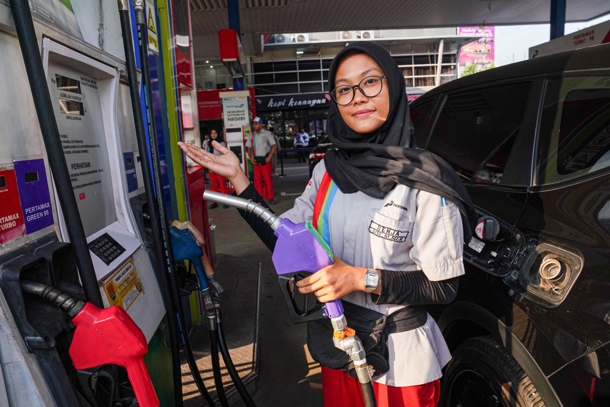 Pertamina Patra Niaga Manjakan Konsumen dengan Promo Rutin Pertamax Green 95 dan Pengisian Kendaraan Listrik di SPKLU Setiap Rabu