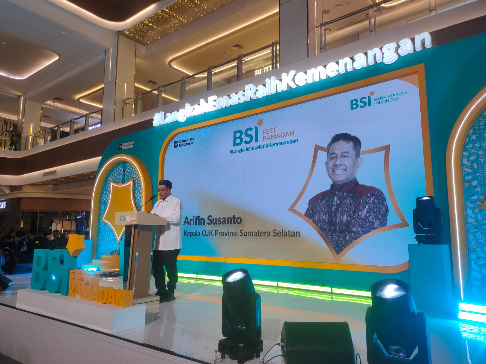 Kepala OJK Sumsel Arifin Susanto saat menghadiri pembukaan BSI Festival Ramadan di PIM, Kamis (6/3/2026) (Seputarsumatera.com)