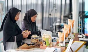 Pertamina Patra Niaga Regional Sumbagsel Dukung UMKM Twinny Kembangkan Inovasi Pangan Lokal Tiwul (Dok. Humas Pertamina Patra Niaga Sumbagsel)