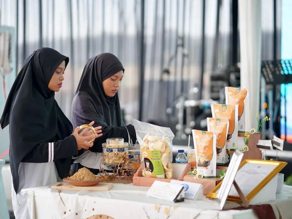 Pertamina Patra Niaga Regional Sumbagsel Dukung UMKM Twinny Kembangkan Inovasi Pangan Lokal Tiwul (Dok. Humas Pertamina Patra Niaga Sumbagsel)