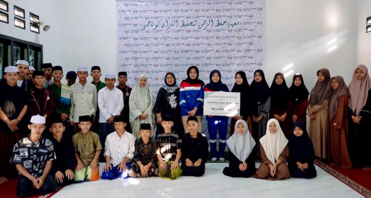 Pertamina Patra Niaga Regional Sumbagsel Berbagi Keberkahan Ramadan di Lima Provinsi, Santuni Ratusan Anak Yatim (Dok. Humas Pertamina Patra Niaga Sumbagsel)