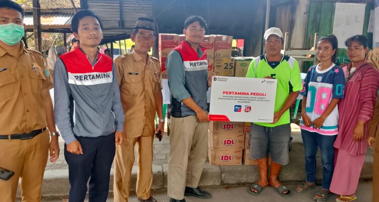 Pertamina Patra Niaga Regional Sumbagsel Tanggap Bencana, Ringankan Beban Korban Kebakaran di Ogan Ilir (Dok. Humas Pertamina Patra Niaga Sumbagsel)