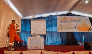 Dipo Agung, HSE Field PT Sele Raya Belida saat menjelaskan tentang Sumur Cantik dan sumur pengeboran di Kabupaten Muara Enim Sumsel (Nefri Inge / Seputarsumatera.com) Dipo Agung, HSE Field PT Sele Raya Belida saat menjelaskan tentang Sumur Cantik dan sumur pengeboran di Kabupaten Muara Enim Sumsel (Nefri Inge / Seputarsumatera.com)