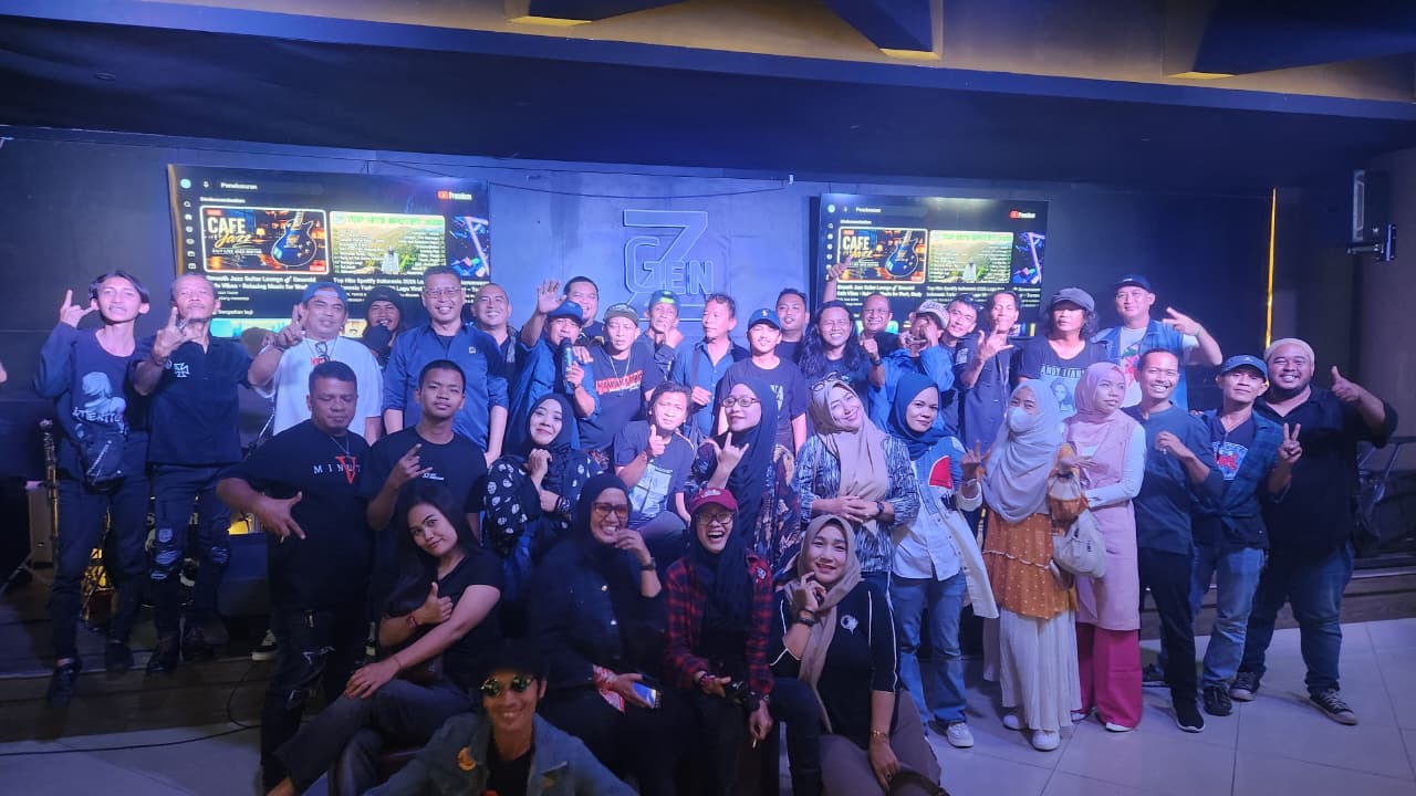 Mengusung tema 90'an, parade reunian musik dan budaya digelar Yayasan Kawan Lamo Galo, menjadi rangkaian perayaan HUT ke-9, di GenZ Cafe Palembang (Dok. Humas Yayasan Kawan Lamo Galo / Seputarsumatera.com) Mengusung tema 90'an, parade reunian musik dan budaya digelar Yayasan Kawan Lamo Galo, menjadi rangkaian perayaan HUT ke-9, di GenZ Cafe Palembang (Dok. Humas Yayasan Kawan Lamo Galo / Seputarsumatera.com)