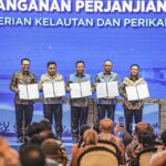 Pertamina Patra Niaga bersama Kementerian Kelautan dan Perikanan perkuat penyediaan energi bagi nelayan (Dok. Humas Pertamina Patra Niaga / Seputarsumatera.com)
