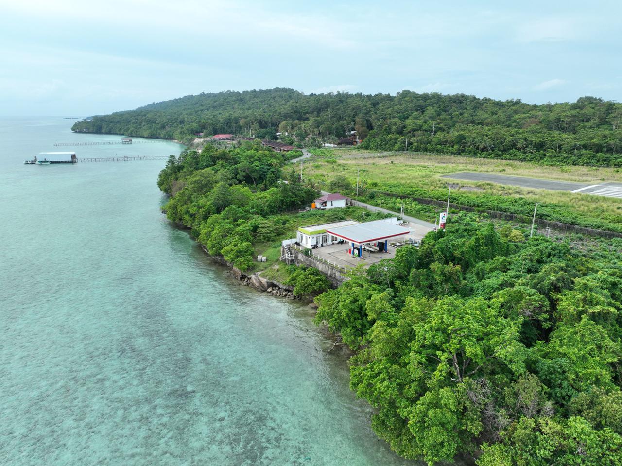 Pertamina Patra Niaga bersama Kementerian Kelautan dan Perikanan perkuat penyediaan energi bagi nelayan (Dok. Humas Pertamina Patra Niaga / Seputarsumatera.com)